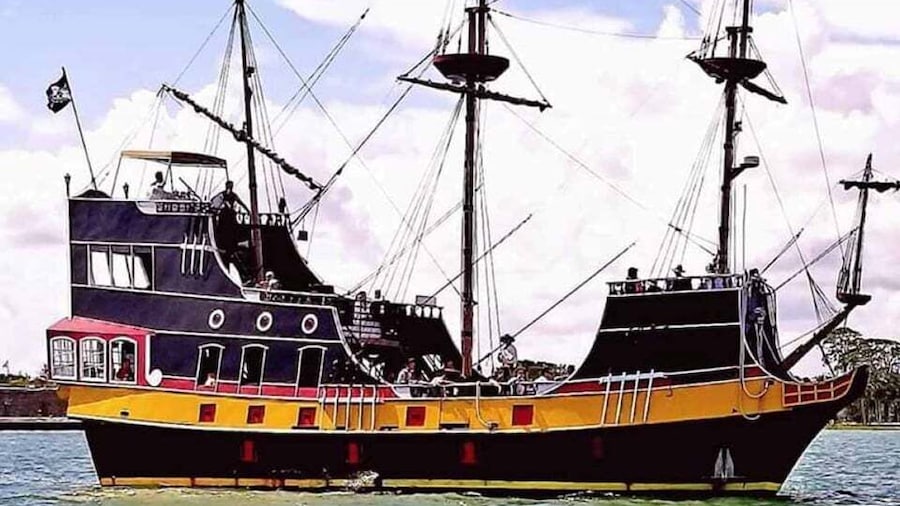 St. Augustine: Treasure Hunt Cruise with Onboard Show