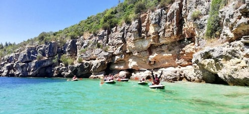 Lisbon: Full-Day Kayak Tour with Picnic and Transfer