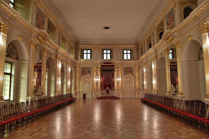 Picture 2 for Activity Warsaw: Skip-the-Line Royal Castle Guided Tour