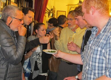 Tour traditionnel des tapas et des boissons de la nuit de Madrid