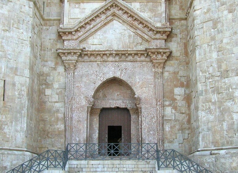 Picture 18 for Activity Castel del Monte private tour: The Crown of Italy