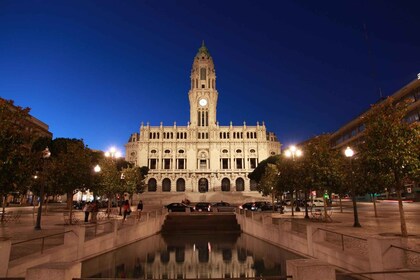3-Hour Porto by Night Tour with Fado Show & Dinner