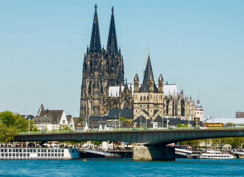 Picture 8 for Activity Cologne: Panoramic City Cruise