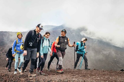 Monte Etna: caminata guiada de 3,000 metros hasta la cima