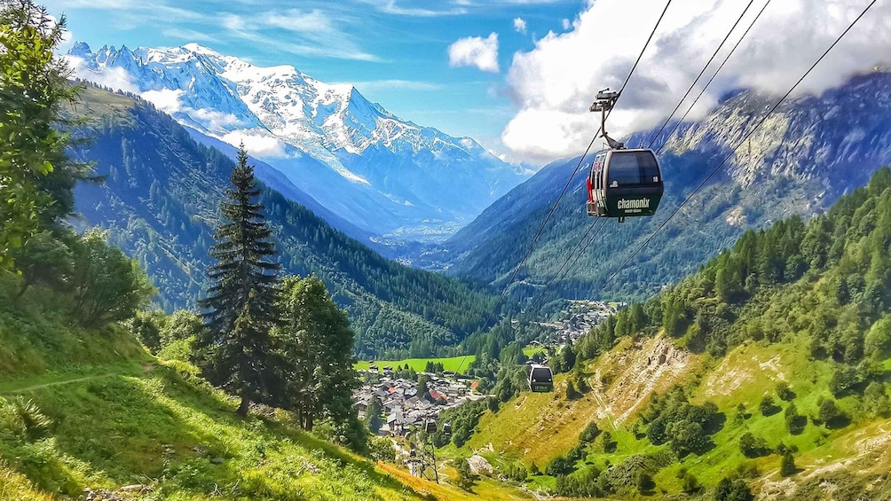 Picture 3 for Activity From Geneva: Full-Day Trip to Chamonix and Mont-Blanc