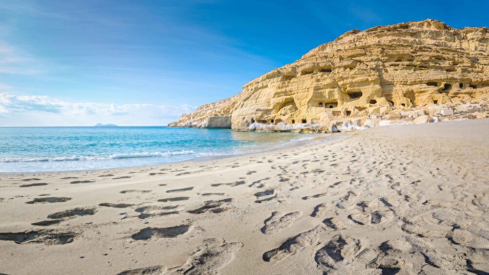 From Heraklion: Day Trip to Matala Hippie Beach and Caves