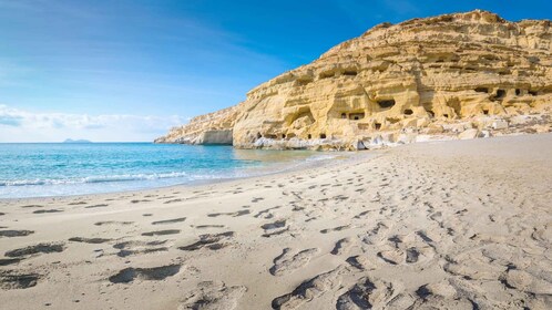 Depuis Héraklion : Excursion d'une journée à la plage et aux grottes de Mat...