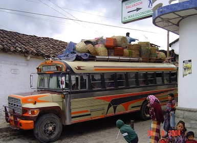 Von Antigua aus: 2-Tages-Tour nach Chichicastenango und zum Atitlansee