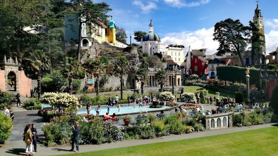 From Llandudno: Portmeirion, Snowdonia and Castles Tour