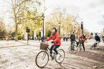 ロンドン公園と宮殿ガイド付きモーニング・サイクリング・ツアー