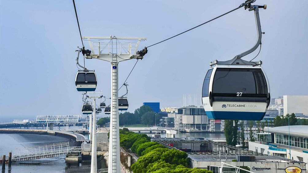 Picture 3 for Activity Lisbon: Nations Park Gondola Lift Cable Car Round Trip