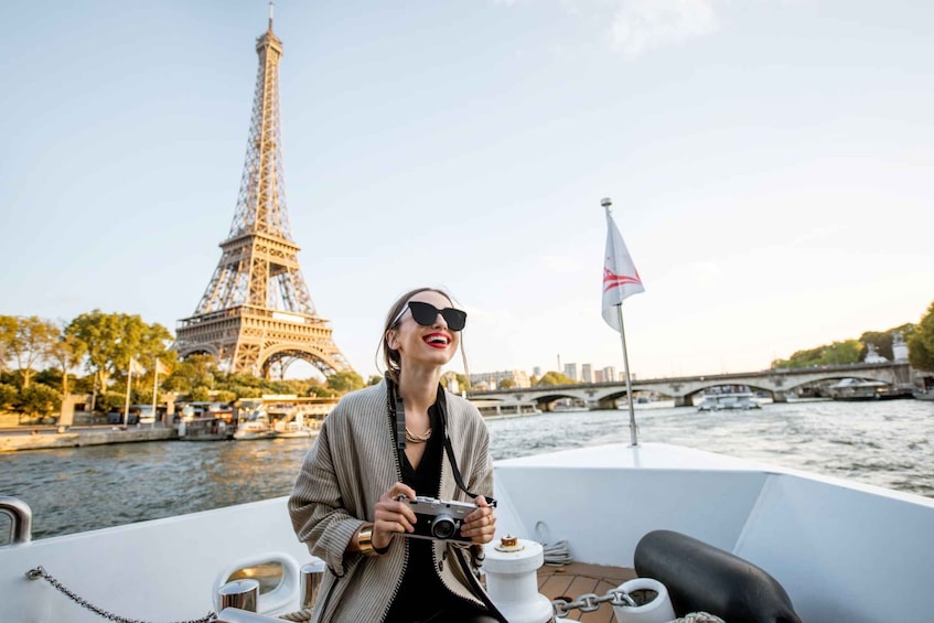 Picture 5 for Activity Paris: Seine River Cruise with a Live Guide