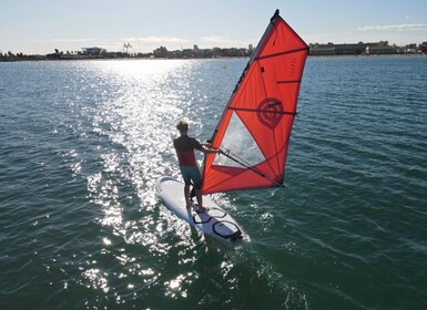 Valencia: lezione di windsurf di 2 ore