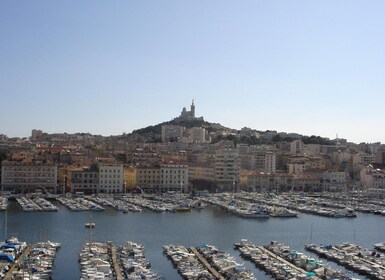 Marseille: 24, 48 tai 72 tunnin CityPass julkisilla kulkuneuvoilla.