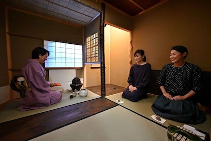 (ส่วนตัว) เกียวโต: พิธีชงชาเยี่ยมบ้านในท้องถิ่น
