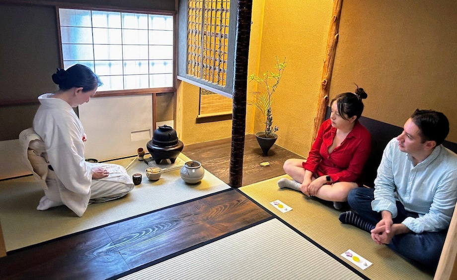 Picture 20 for Activity (Private )Kyoto: Local Home Visit Tea Ceremony