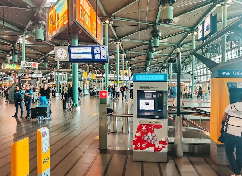 Picture 13 for Activity Amsterdam: Amsterdam & Region Travel Ticket for 1-3 Days