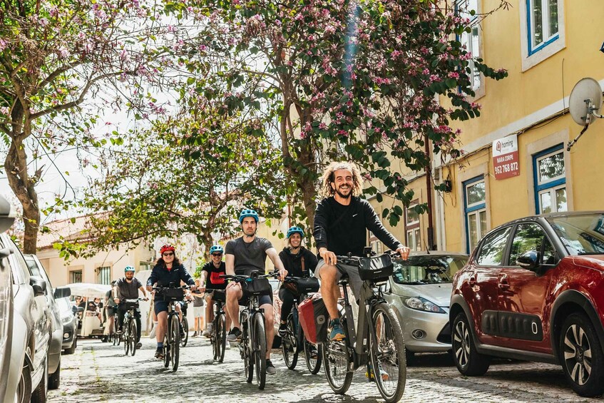 Picture 2 for Activity Lisbon: City Highlights and Viewpoints E-Bike Tour
