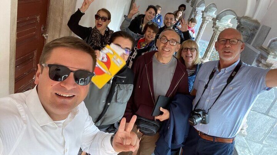 Sintra Pena Palace and Quinta da Regalheira. Most complete tour!