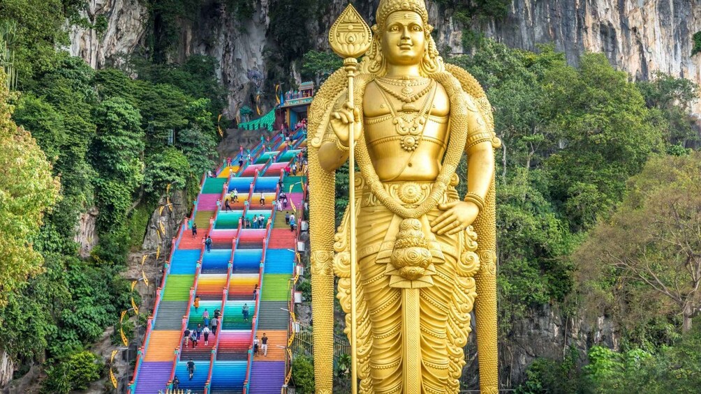 From Kuala Lumpur: Private Batu Caves Temple Tour