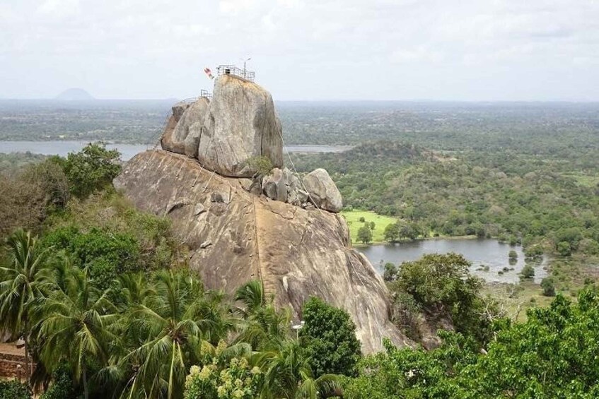 Picture 3 for Activity From Colombo: Anuradhapura Day Tour