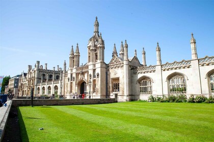 Cambridge: Alumnitur med Kings College som tilvalg