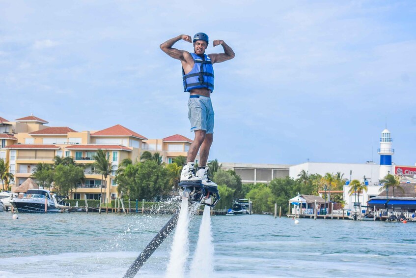 Picture 2 for Activity Cancun: Flyboard Session