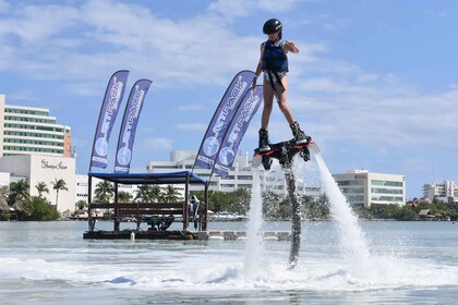 Cancún: sesión de flyboard