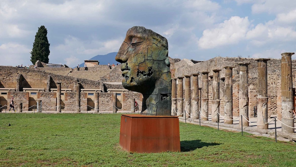 Picture 3 for Activity Pompeii: Archaeological Site Entry and Guided Tour