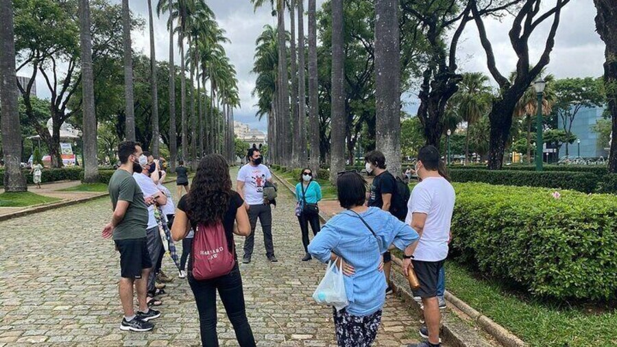 Stop at Praça da Liberdade, to tell remarkable stories and myths of the capital of Minas Gerais and its writers.