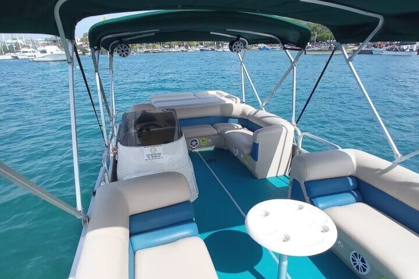 Private 7-hour Pontoon Boat Tour of San Andres Islands