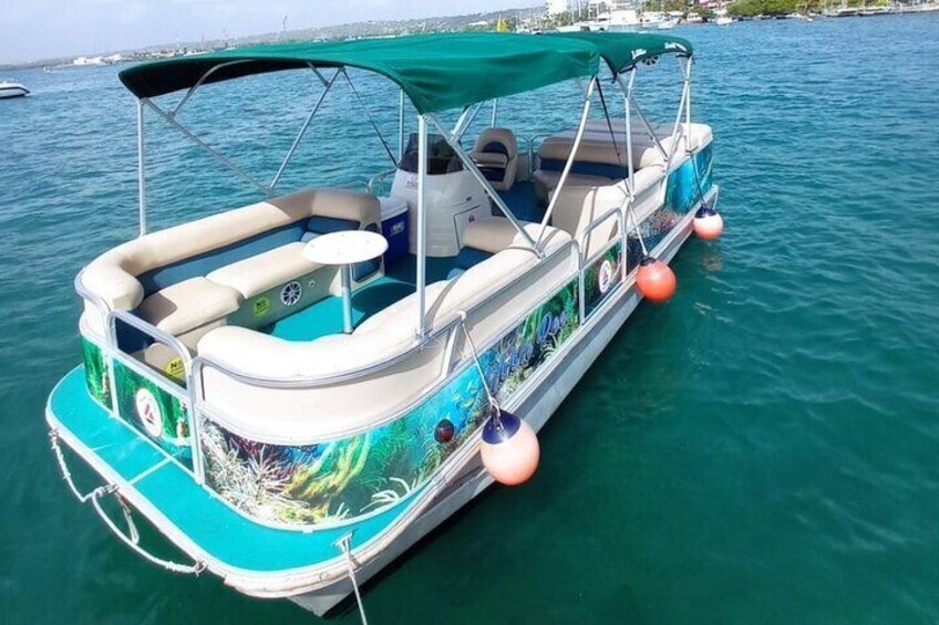 Private 7-hour Pontoon Boat Tour of San Andres Islands