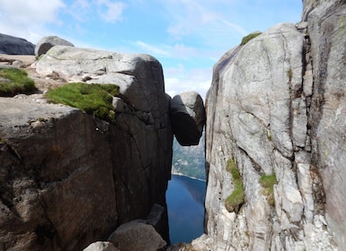 Stavanger: caminata guiada a Kjerag Kjeragbolten