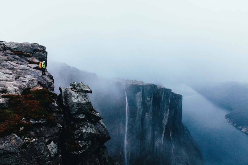 Picture 1 for Activity Stavanger: Guided Hike to Kjerag Kjeragbolten
