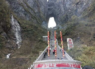 Full-Day Private Tour of Tianmen Mountain