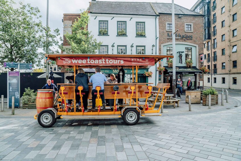 London: Piccadilly and Soho Beer Bike Tour