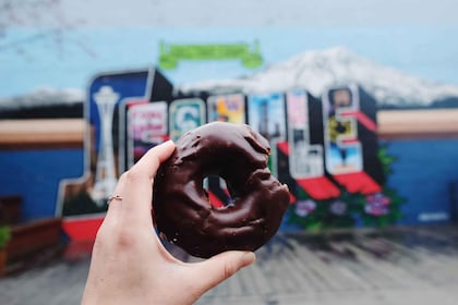 Seattle: Guided Underground Donut Tour with Tastings