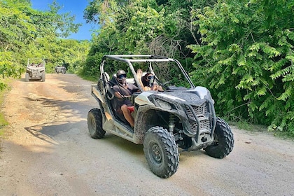 Playa Del Carmen: Cenote & Mayadorp Tour per Buggy