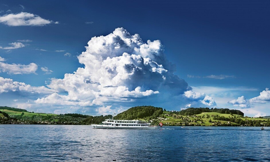 Picture 11 for Activity Lucerne: Lake Lucerne 1st Class Cruise with Gourmet Lunch