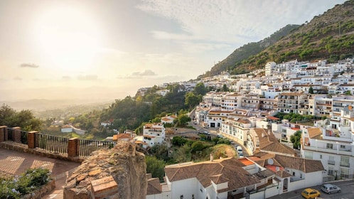 Mijas: Half-Day Tour with Food and Wine Tasting