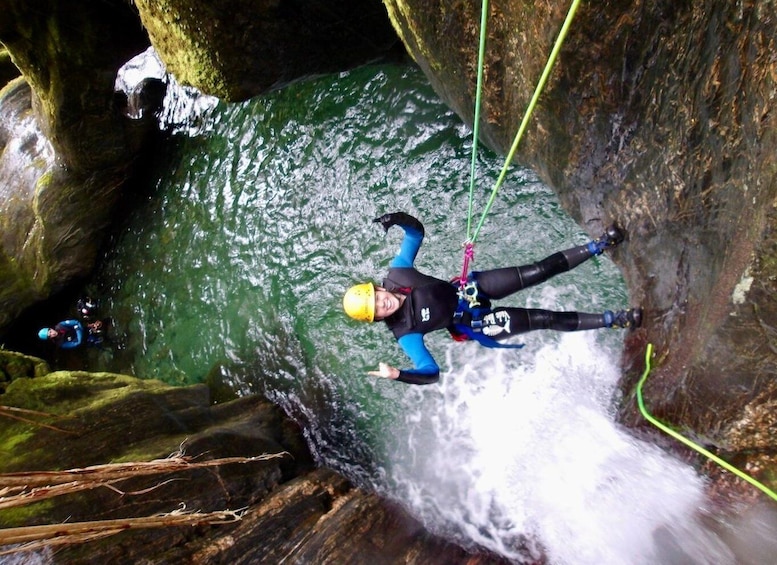 Picture 8 for Activity From Queenstown: Mount Aspiring Full-Day Canyoning Adventure