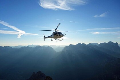 Bern: Privat 18-minutters helikoptertur for opptil 3 personer