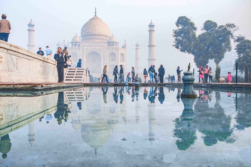 Picture 3 for Activity From Delhi: Private Taj Mahal Sunrise & Sunset 2-Day Tour
