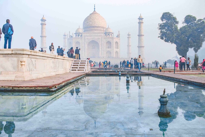 Picture 2 for Activity From Delhi: Private Taj Mahal Sunrise & Sunset 2-Day Tour