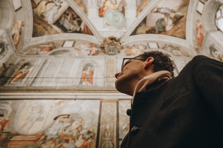 Early Sistine Chapel Entry with Skip-the-line Vatican & St. Peter's Basilica Tour
