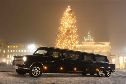 Berlijn: 1,5 uur durende Winterlichttour met Trabi Limousine