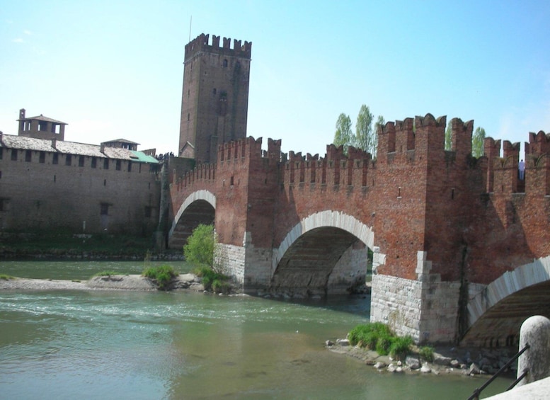 Picture 2 for Activity Verona: Private 2-Hour Walking Tour