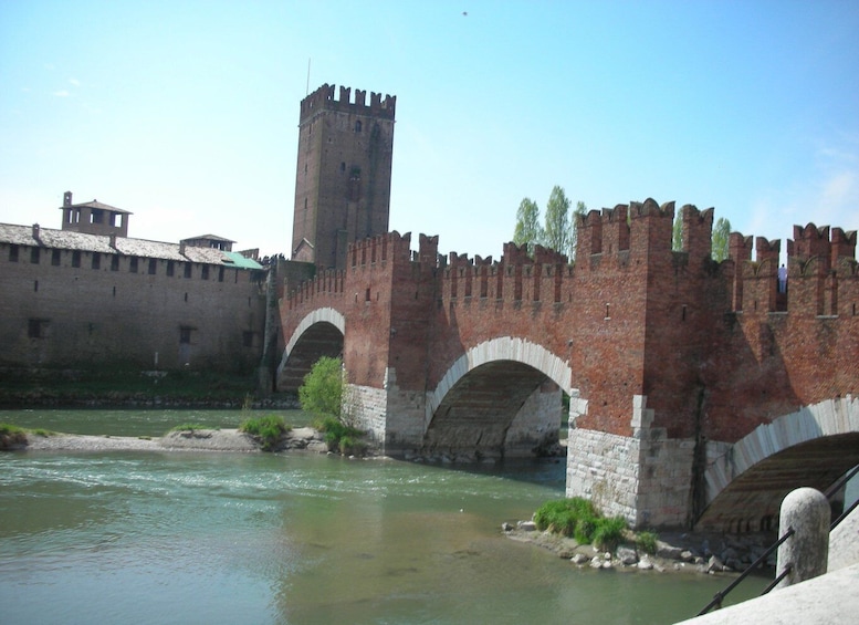 Picture 2 for Activity Verona: Private 2-Hour Walking Tour