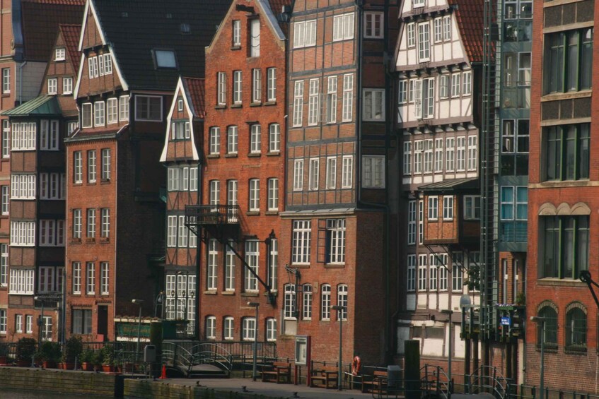 Picture 2 for Activity Hamburg: Guided Walking Tour