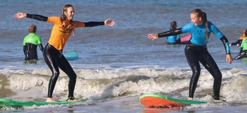 Clases de surf de día completo en Scheveningen con almuerzo